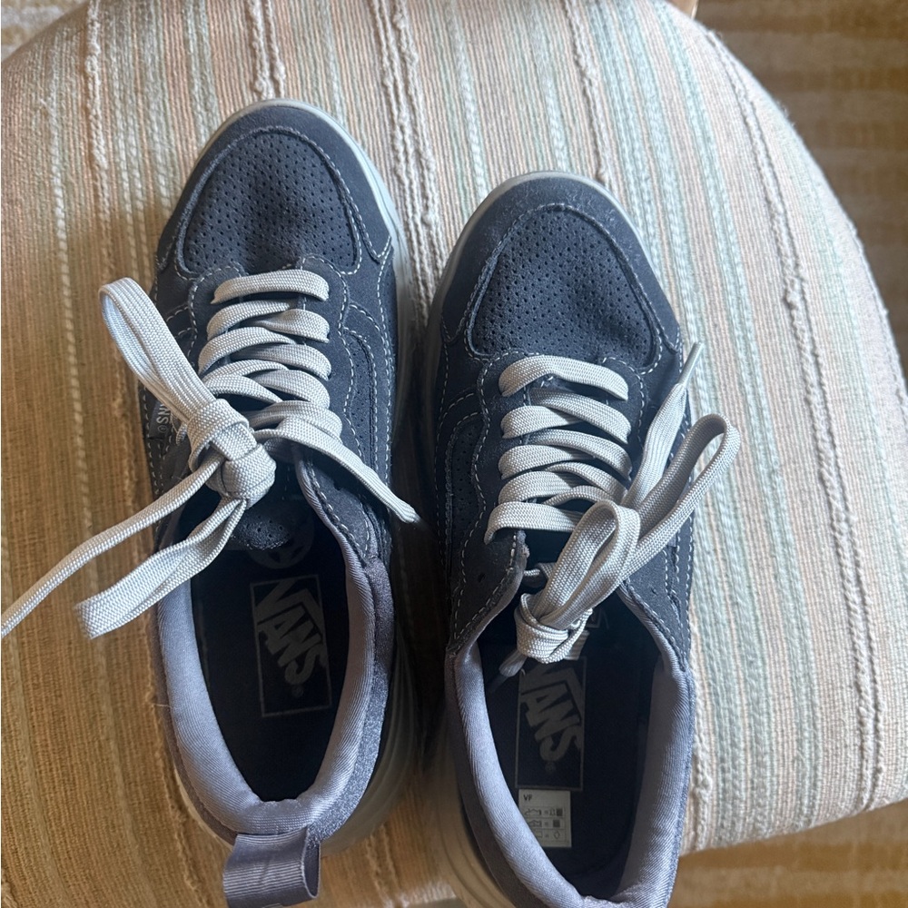 Vans Ultrarange shoe